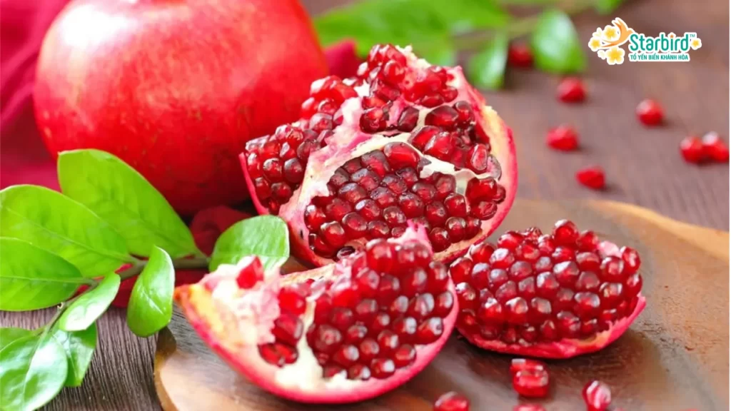 Trái lựu được thể hiện cho sự sinh sôi, nảy nở
