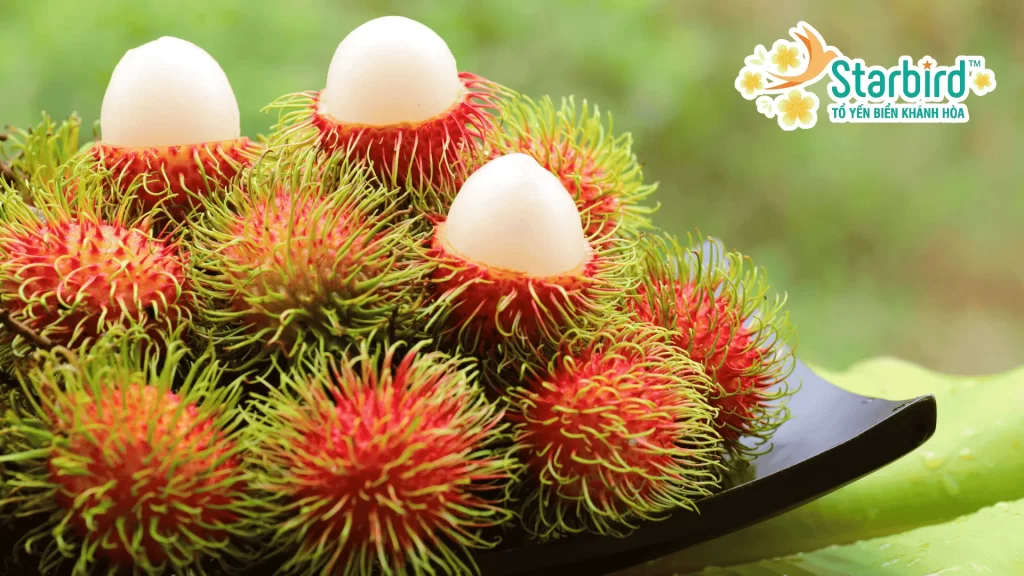 Không trưng các loại có gai hoặc nồng mùi trên mâm ngũ quả