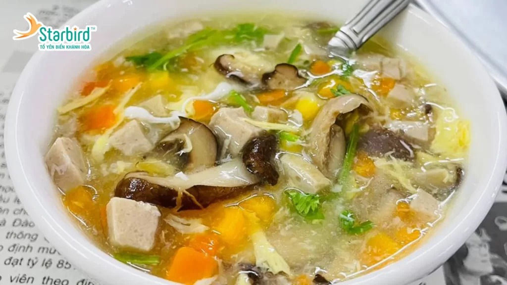 Ăn cháo gà hỗ trợ nhanh khỏi cảm cúm