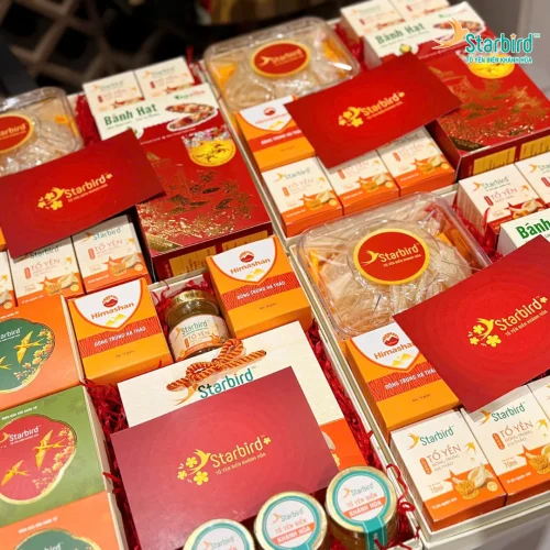 Bộ sưu tập Quà Tết 2026 của Yến Sào Starbird được thiết kế sang trọng, tinh tế, phù hợp biếu tặng người thân, đối tác và khách hàng với nhiều lựa chọn linh hoạt theo nhu cầu và ngân sách.